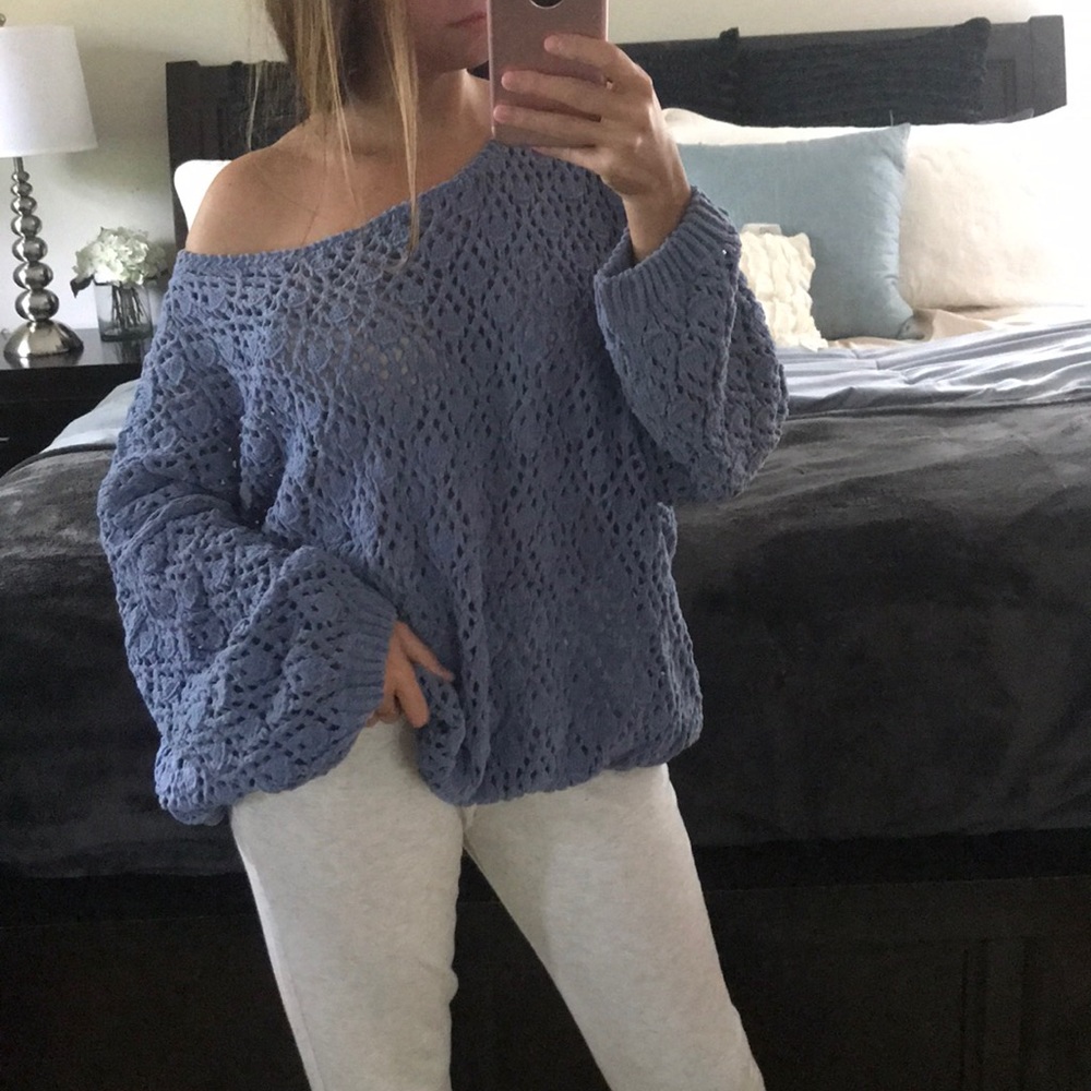 ✨LAST Trellis Dusty Blue soft Chenille Pullover